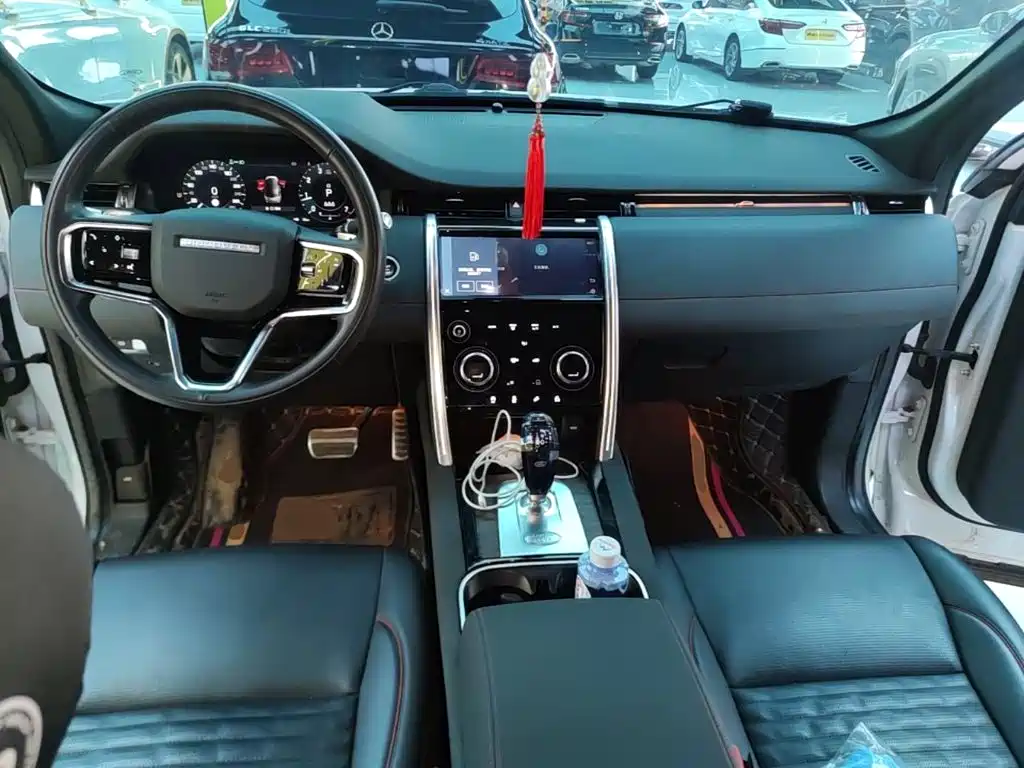 Land Rover Discovery Sport — миниатюра 10