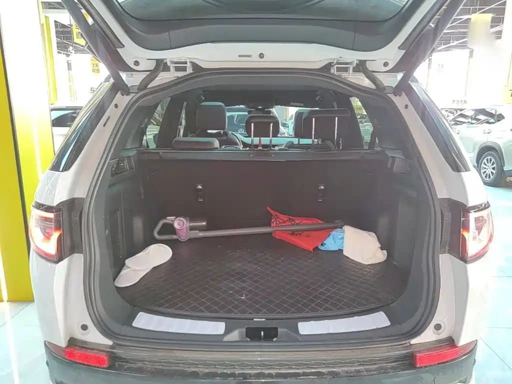Land Rover Discovery Sport — миниатюра 19