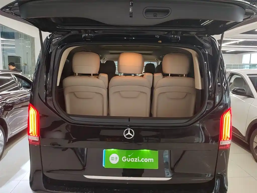 Mercedes-Benz V-Class — миниатюра 19