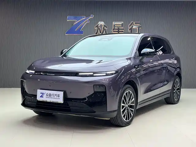Leapmotor B10