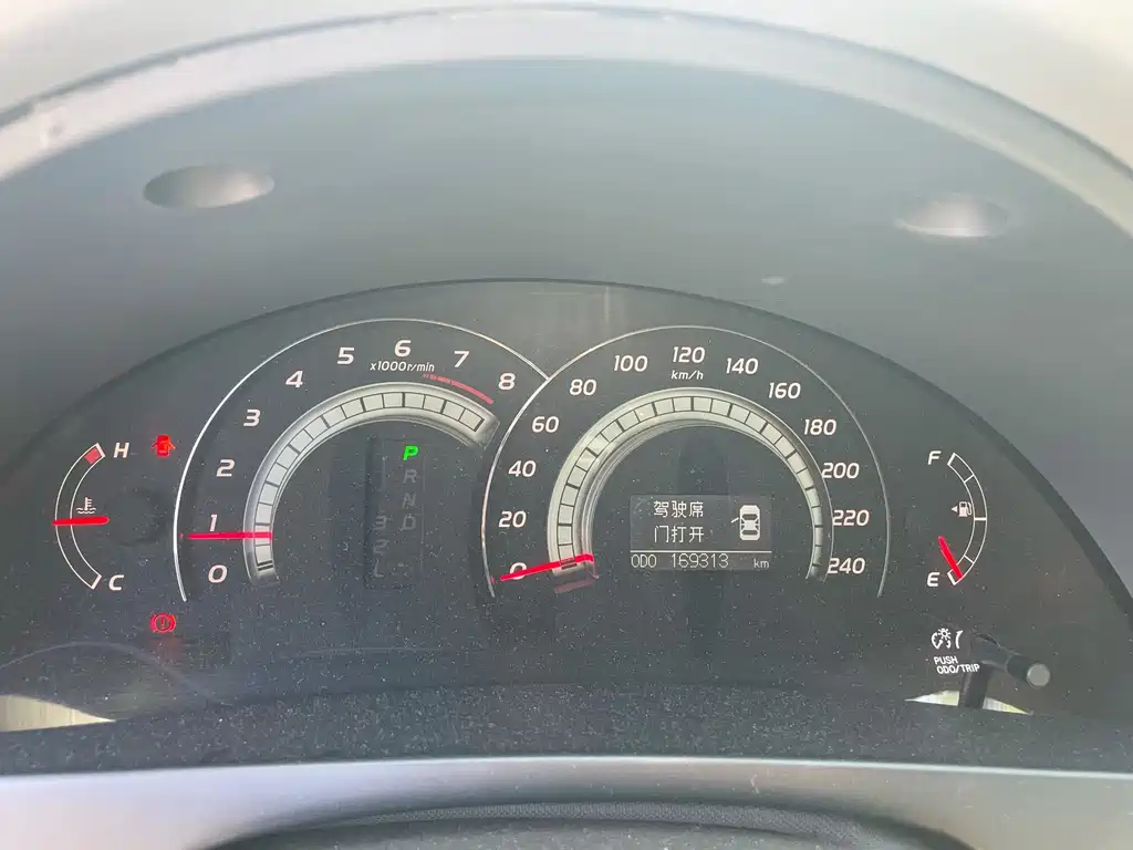 Toyota Camry — миниатюра 15