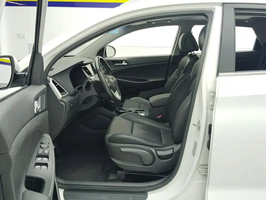 Hyundai Tucson — миниатюра 9