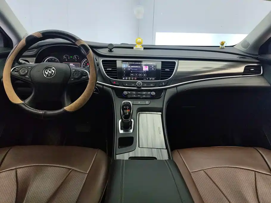 Buick LaCrosse — миниатюра 12