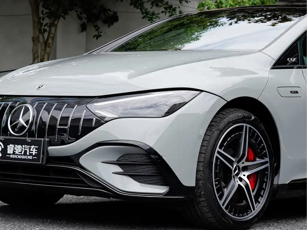 Mercedes-Benz EQE AMG — миниатюра 6