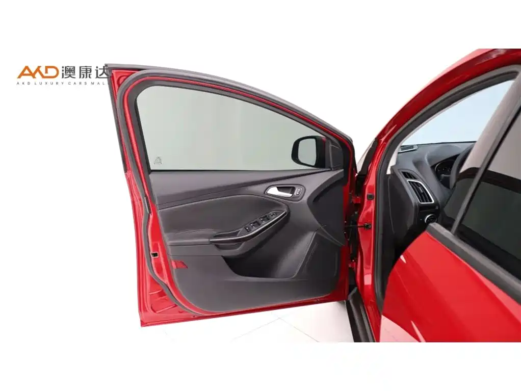 Ford Focus — миниатюра 10