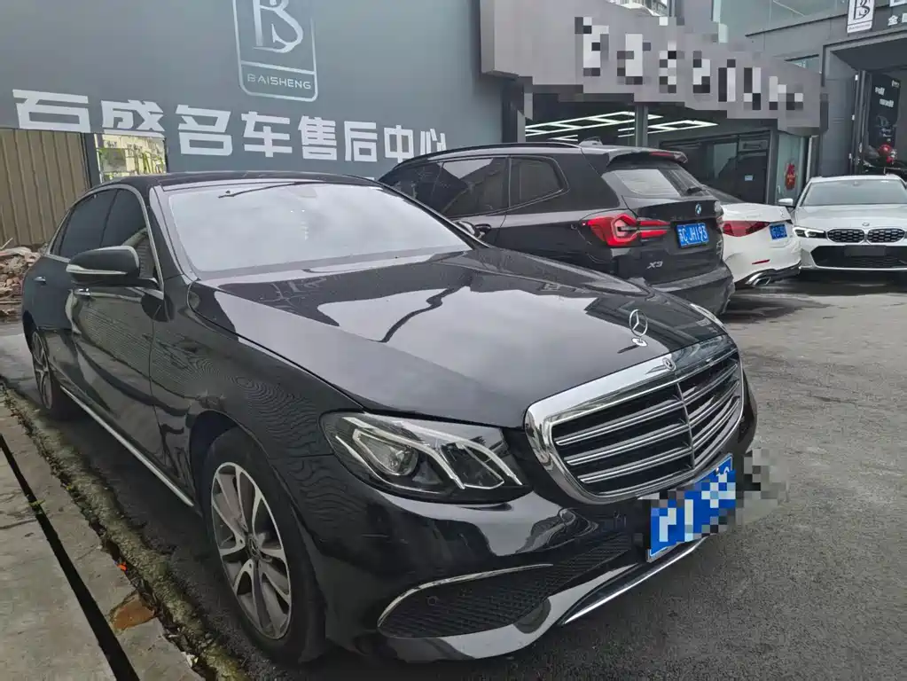 Mercedes-Benz E-Class — миниатюра 2