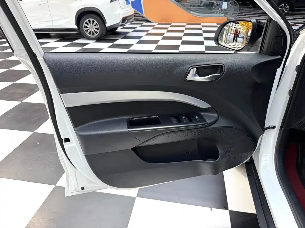 Kia KX1 — миниатюра 4