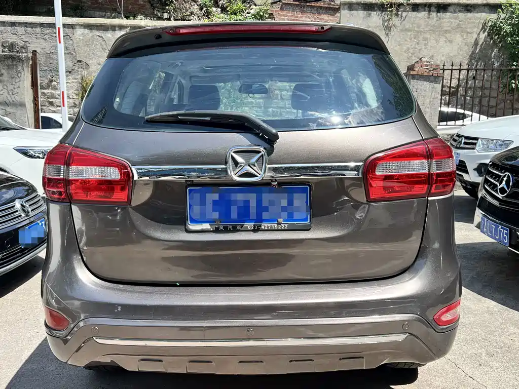 JMC Yusheng S350 — миниатюра 9