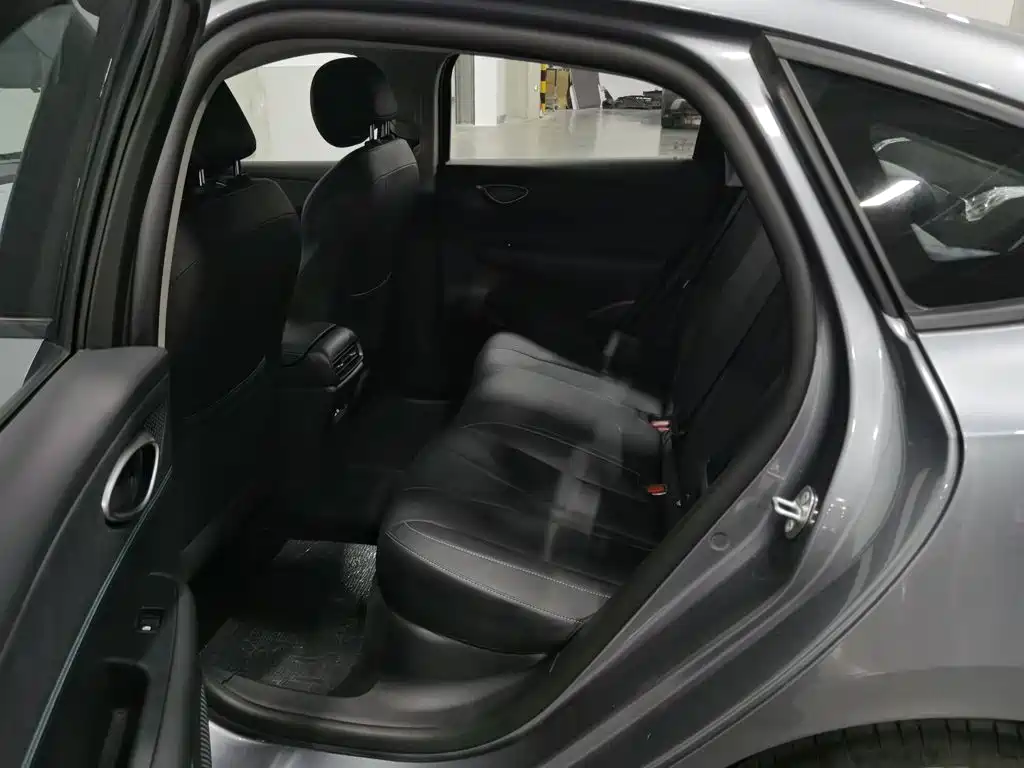 BYD Seal 05 DM-i — миниатюра 15