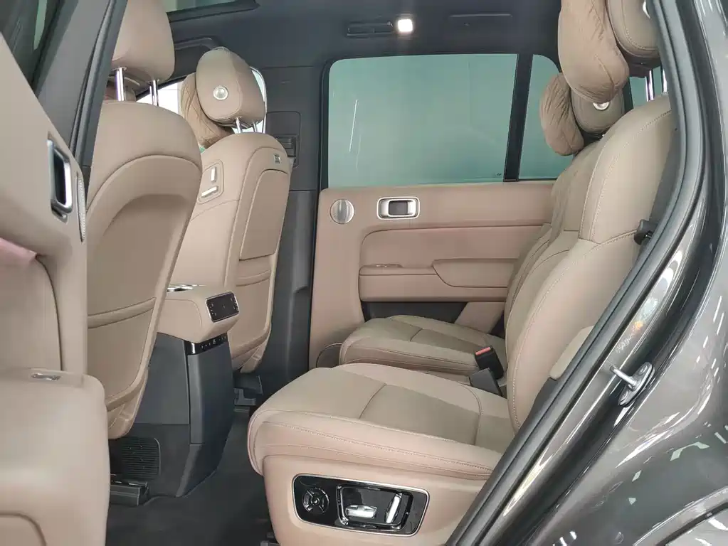 Li Auto Li L8 — миниатюра 4