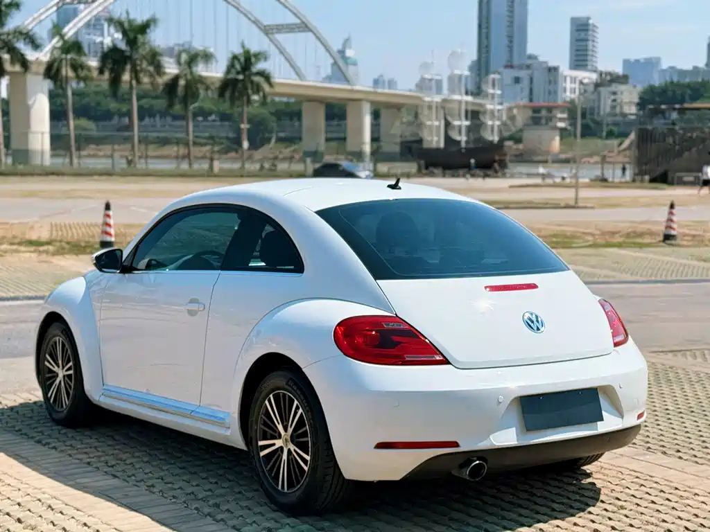 Volkswagen Beetle — миниатюра 4