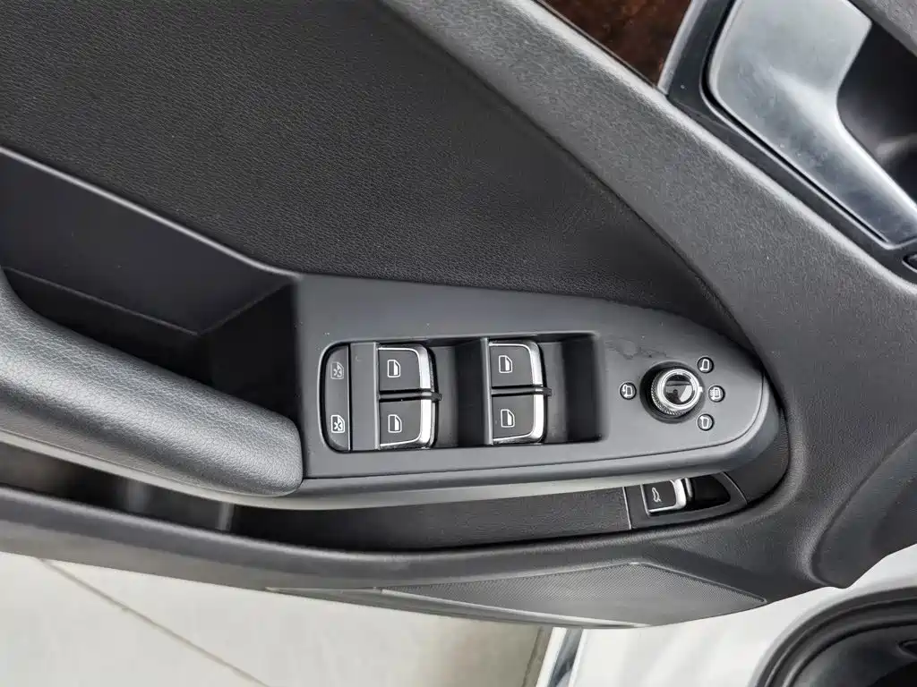 Audi A4L — миниатюра 9