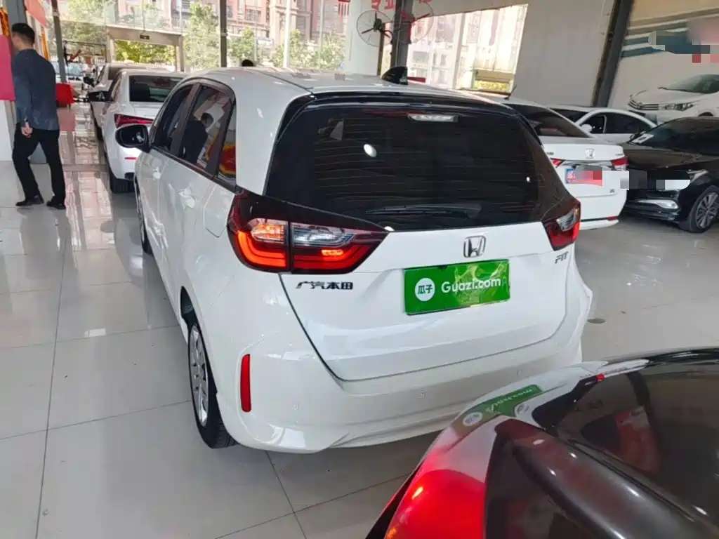 Honda Fit — миниатюра 6