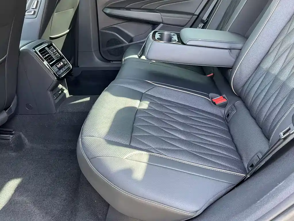 Volkswagen Passat — миниатюра 24