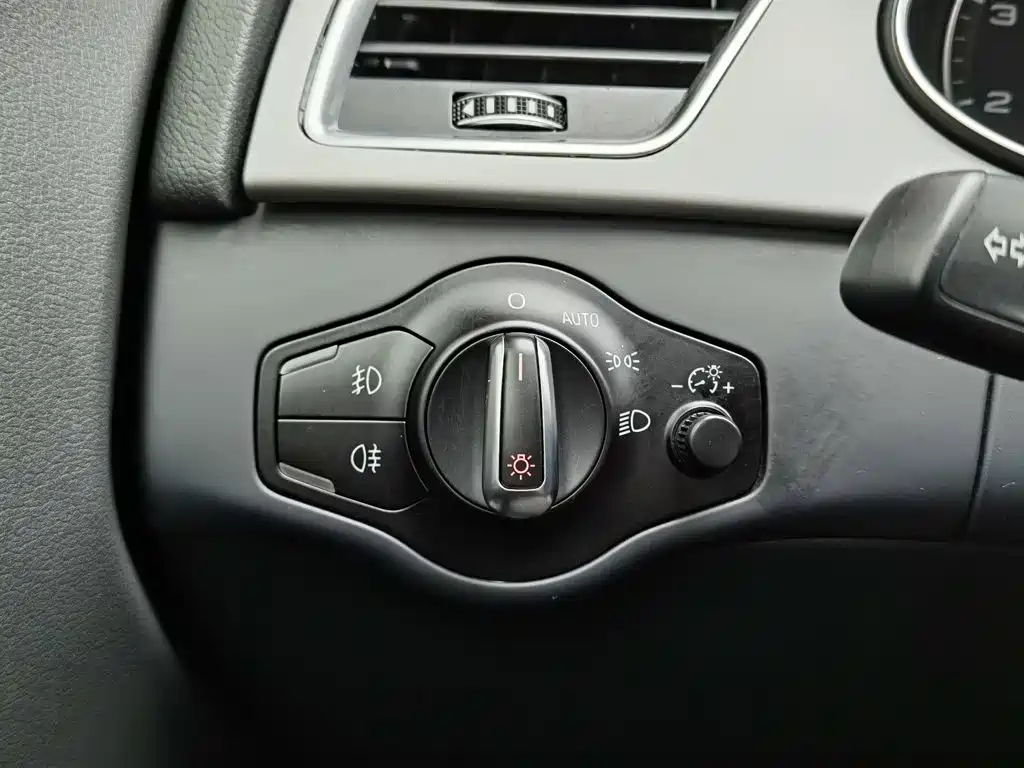 Audi A4L — миниатюра 21