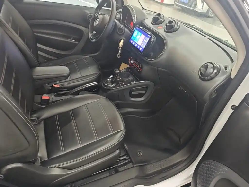 smart Smart Fortwo — миниатюра 25