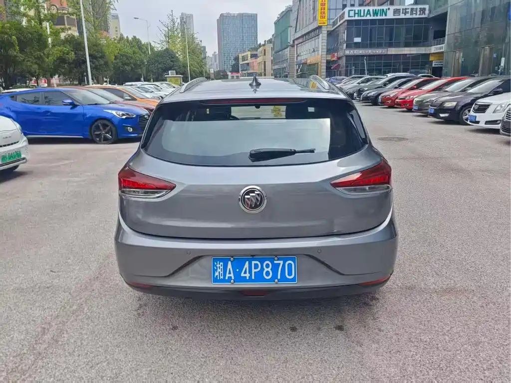 Buick Excelle — миниатюра 8