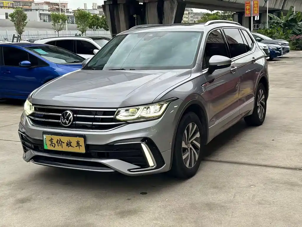Volkswagen Tiguan L PHEV — миниатюра 5