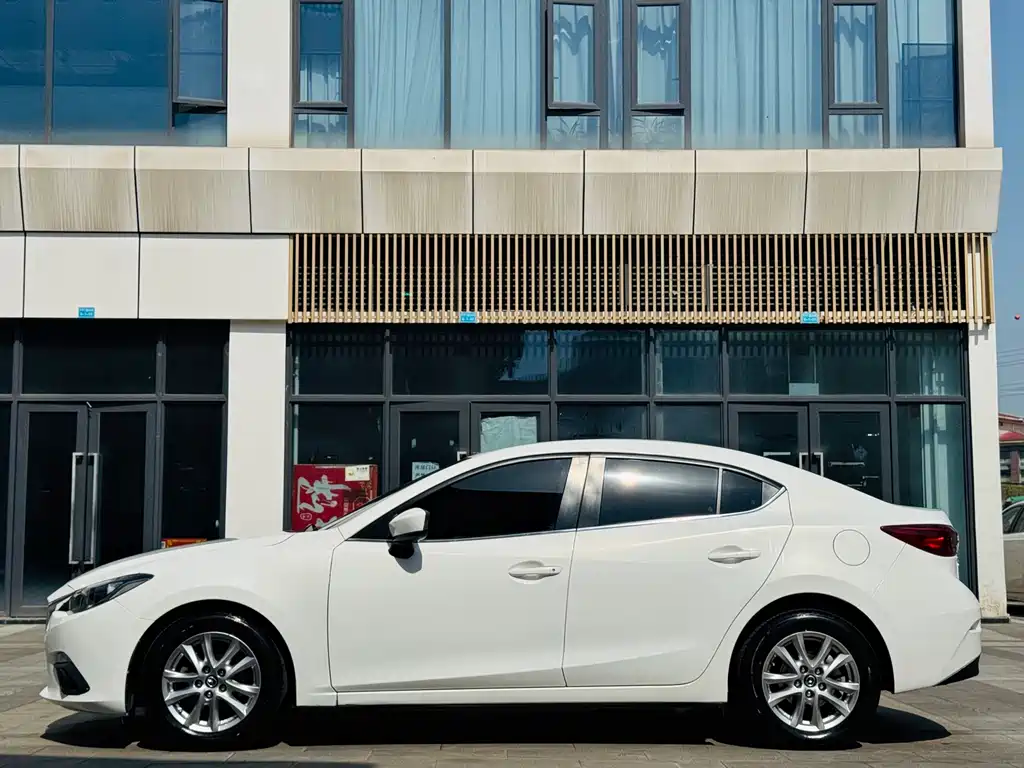 MAZDA 3 ANGKESAILA