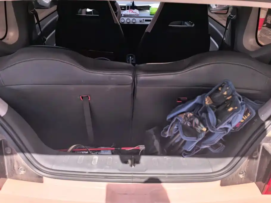 Wuling MINIEV — миниатюра 4