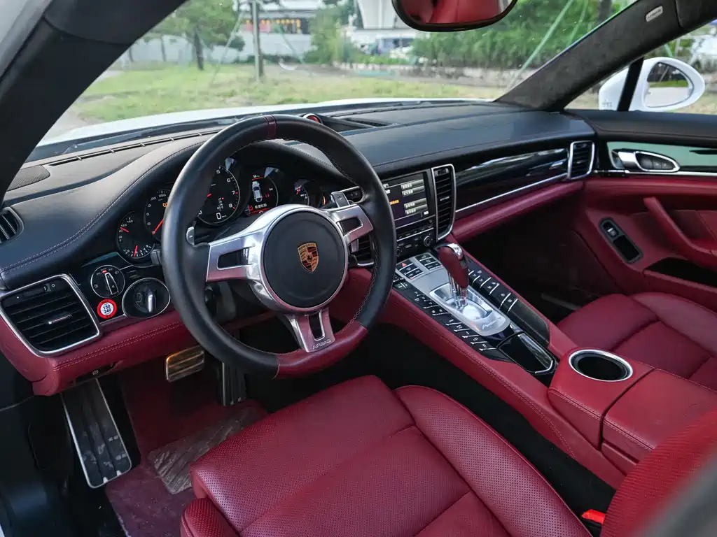 Porsche Panamera — миниатюра 9