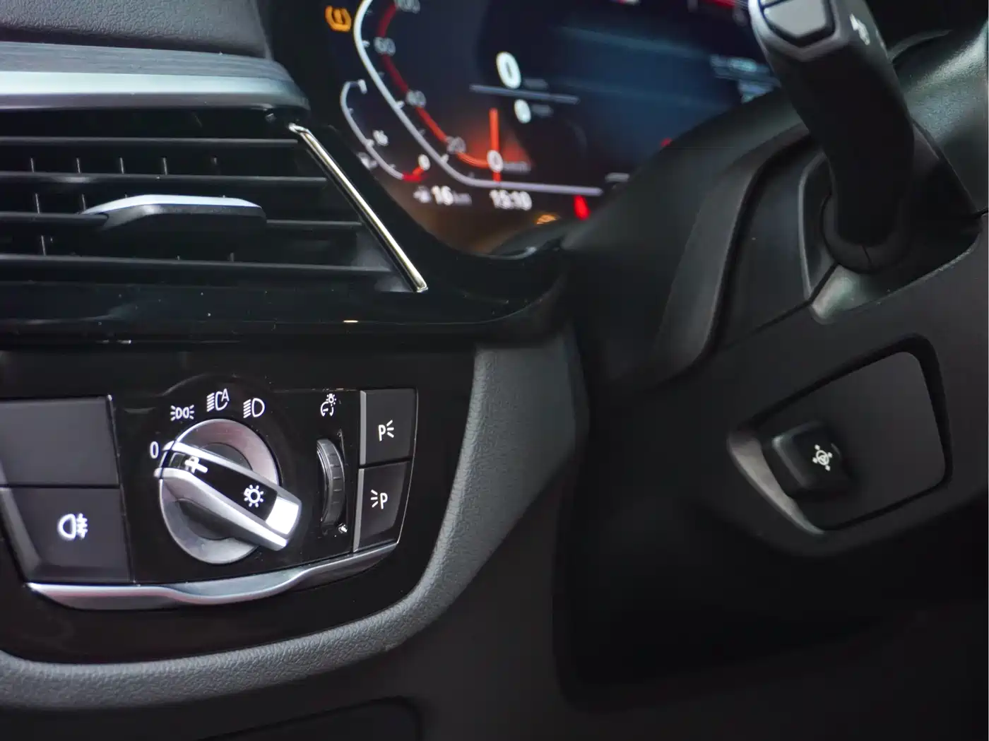BMW 5 series id 4599812 из Китая 23