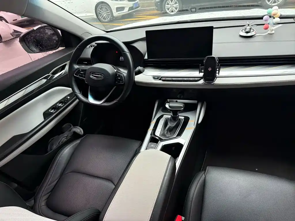 Geely Emgrand L — миниатюра 7