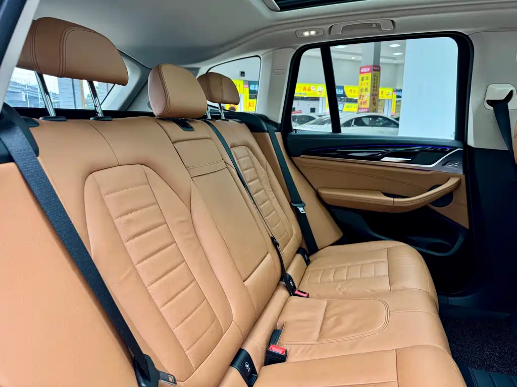 BMW X3 — миниатюра 13