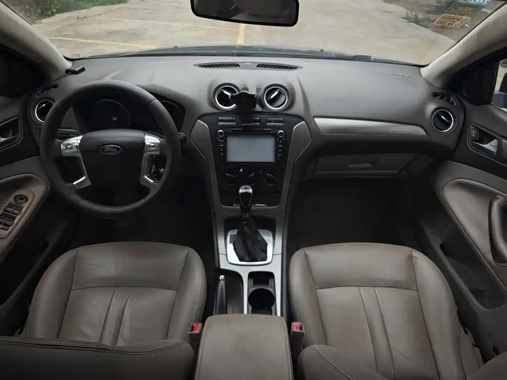 Ford Mondeo Zhisheng — миниатюра 7