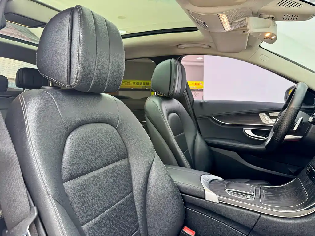 Mercedes-Benz C-Class — миниатюра 15
