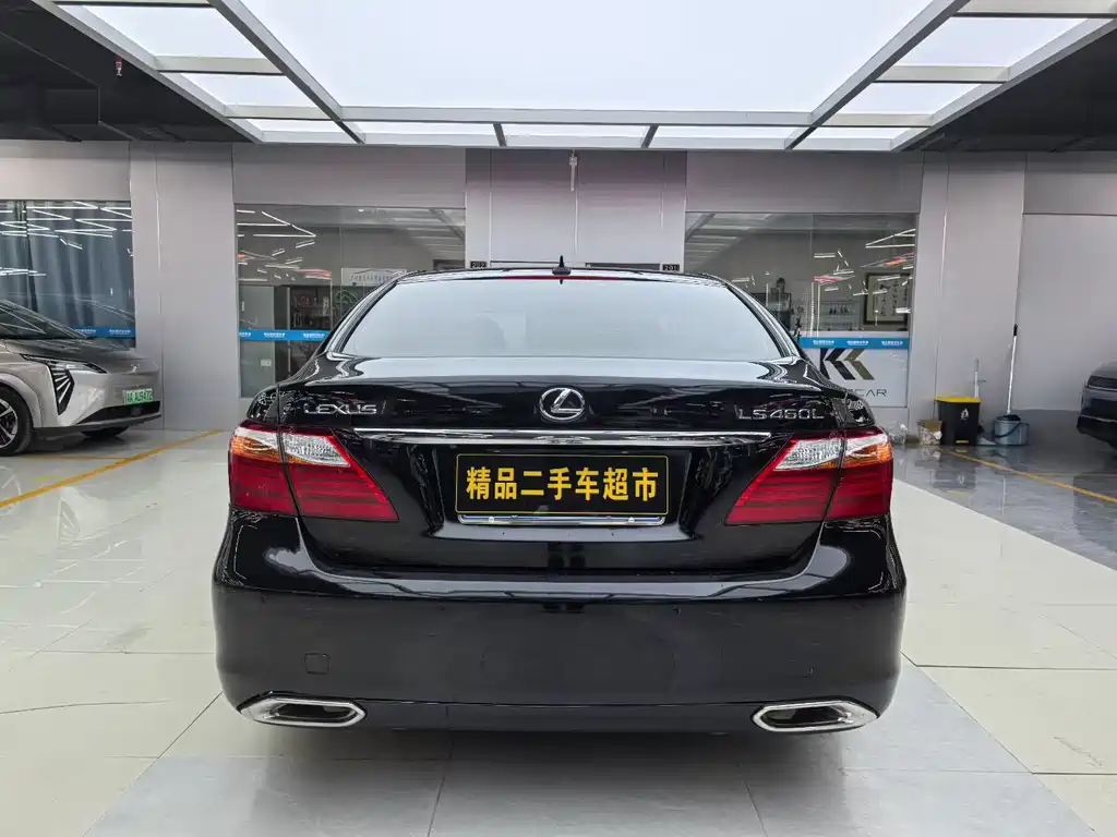 Lexus LS — миниатюра 4
