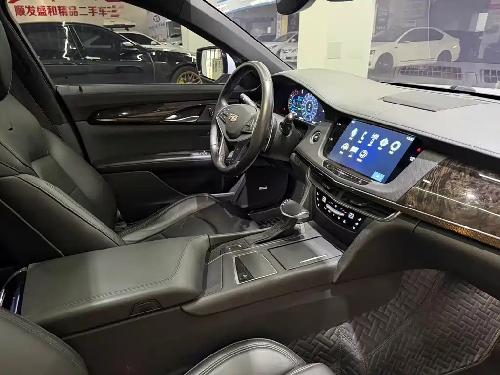 Cadillac CT6 — миниатюра 9