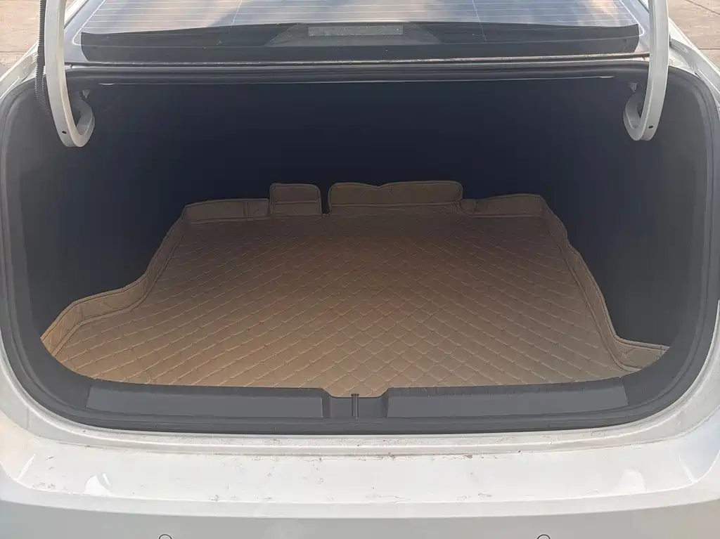 Volkswagen Lavida — миниатюра 15