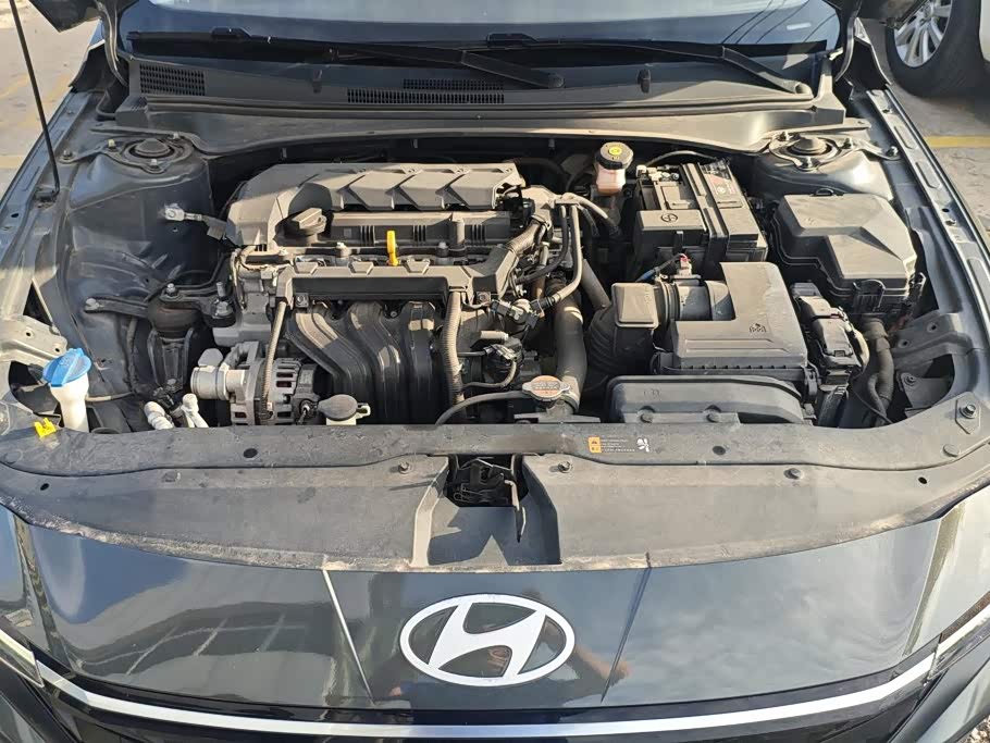 Hyundai Elantra 1.5 л 2023 г. Другие, пробег 28900 км