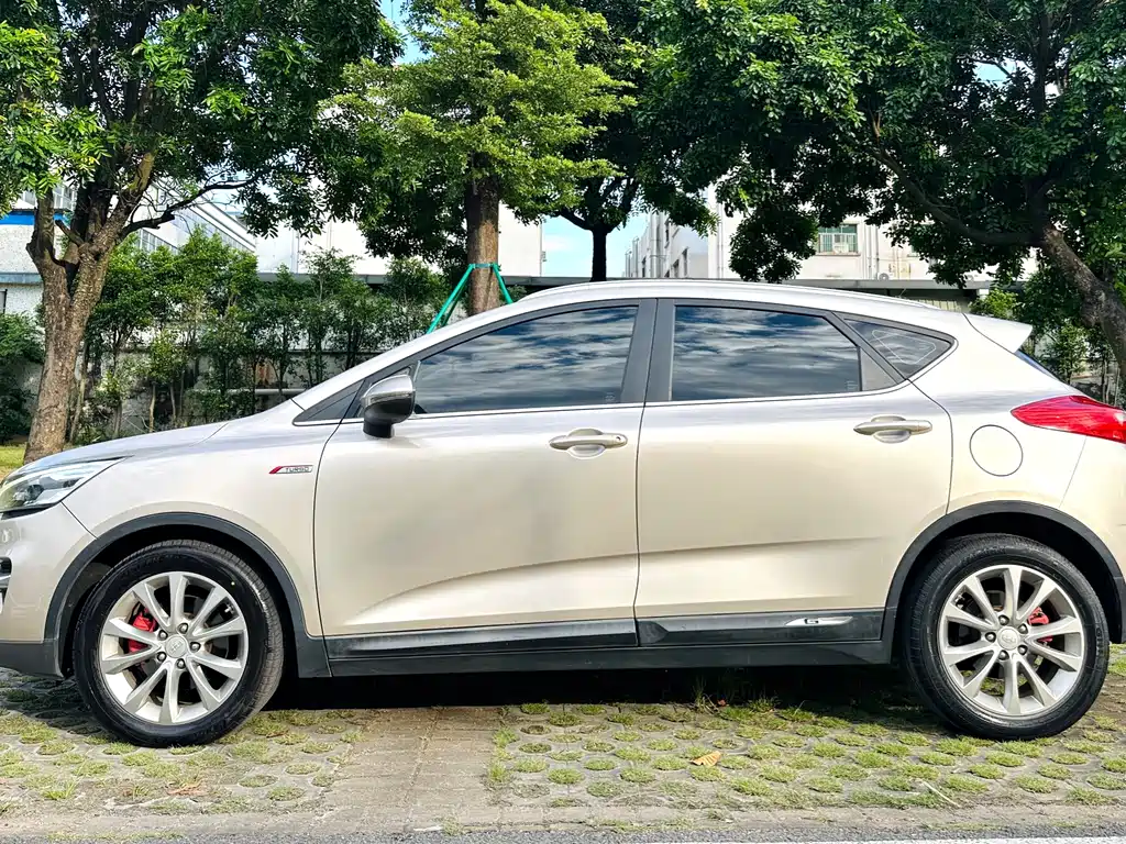Geely Emgrand GS — миниатюра 4