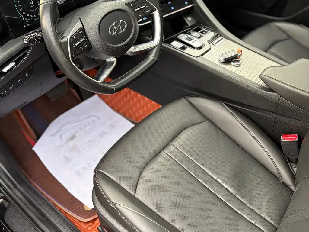 Hyundai Sonata — миниатюра 6