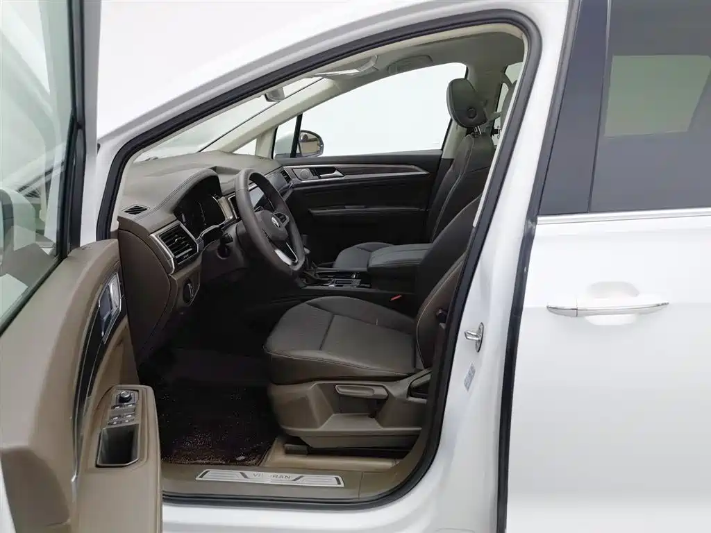 Volkswagen Viloran 2020 330TSI