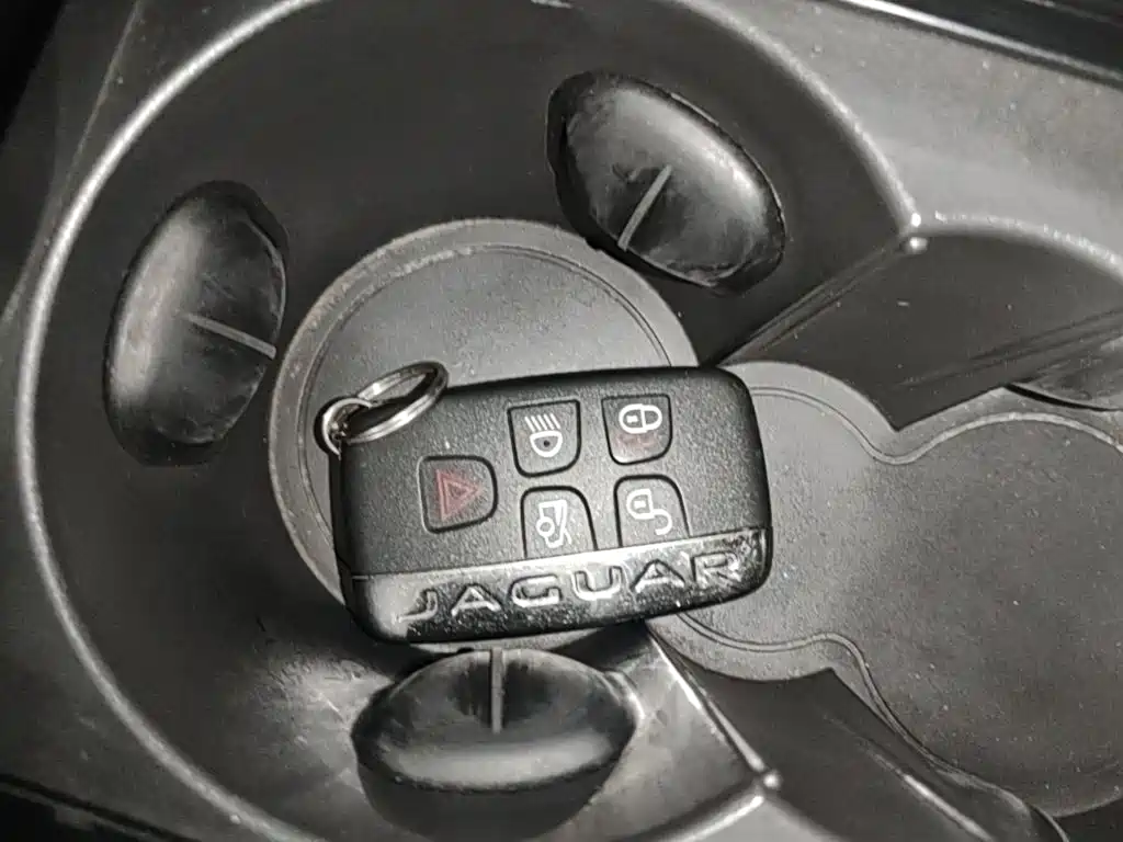 Jaguar XFL — миниатюра 9