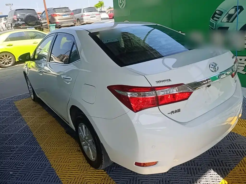 Toyota Corolla — миниатюра 5