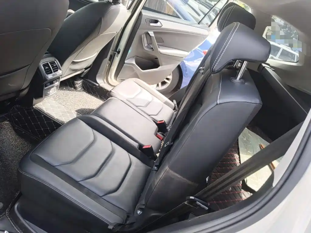 Volkswagen Tiguan L — миниатюра 17