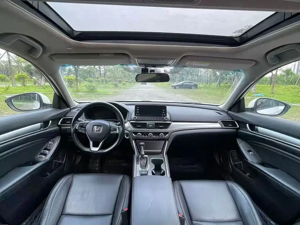 Honda Accord — миниатюра 6