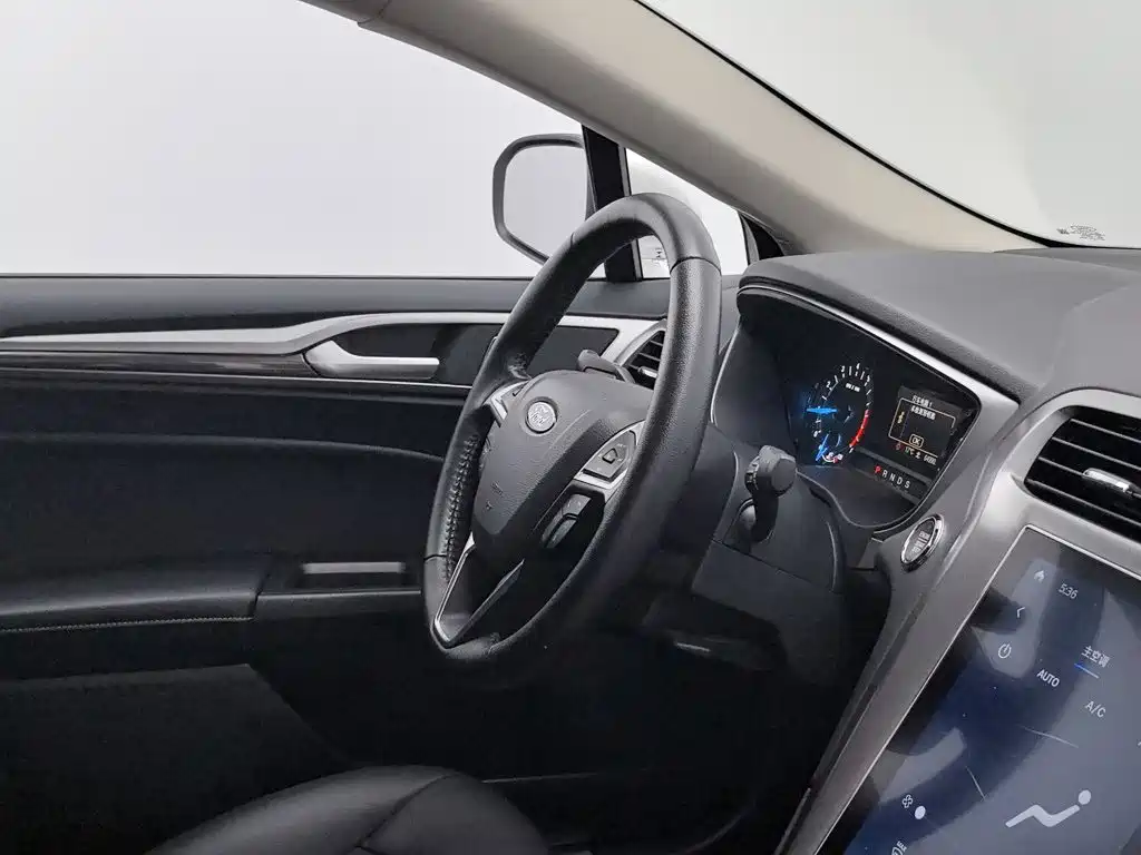 Ford Mondeo — миниатюра 22