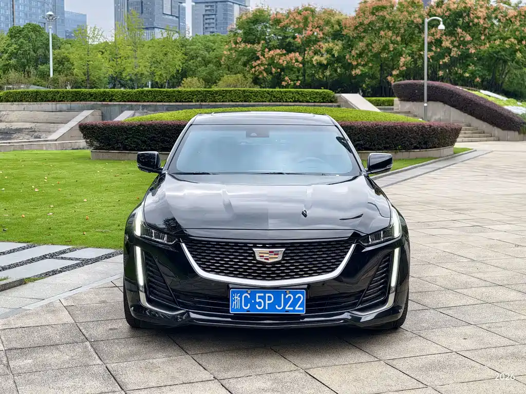 Cadillac CT5 — миниатюра 2