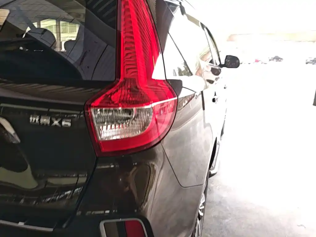 Geely Vision X6 — миниатюра 8