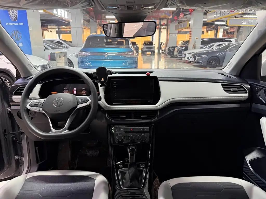 Volkswagen Tharu — миниатюра 5
