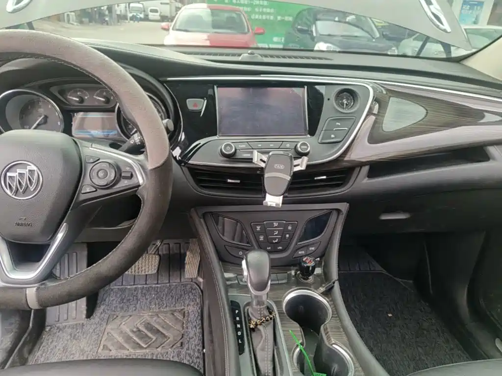 Buick Envision Plus — миниатюра 13
