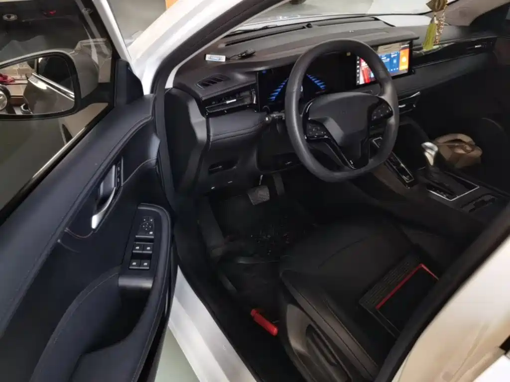 Roewe i5 — миниатюра 16