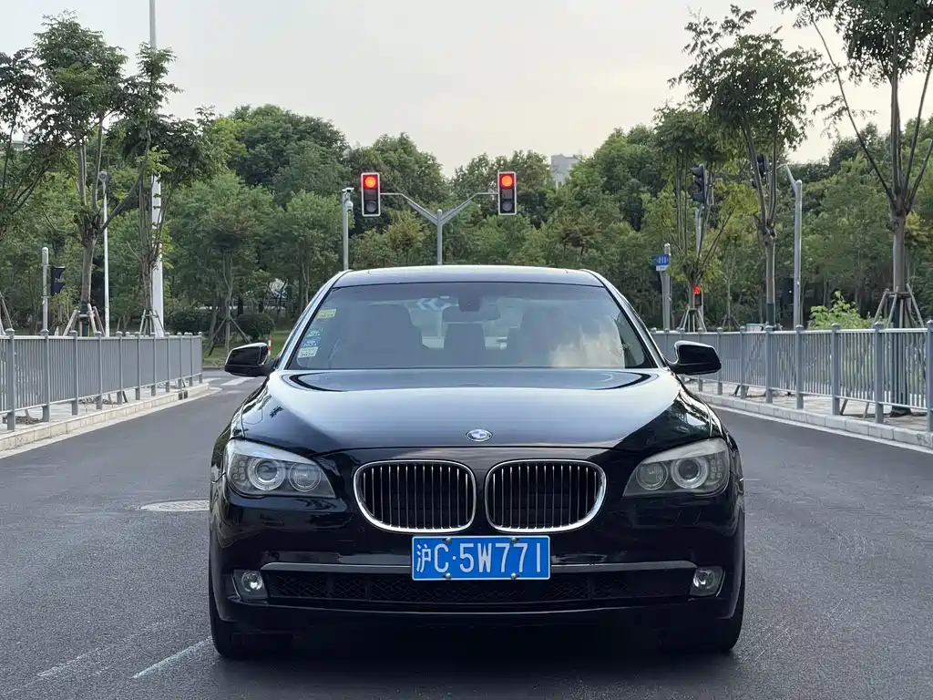 BMW 7 Series 7 2009 740Li Luxury
