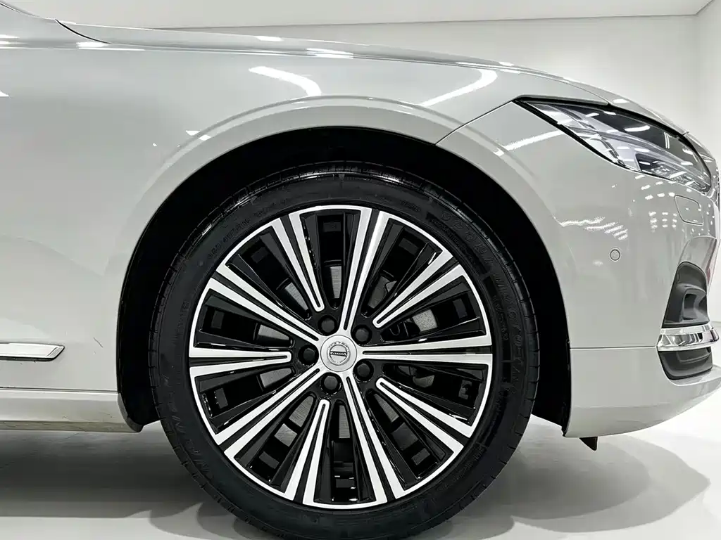 Volvo S90 — миниатюра 19