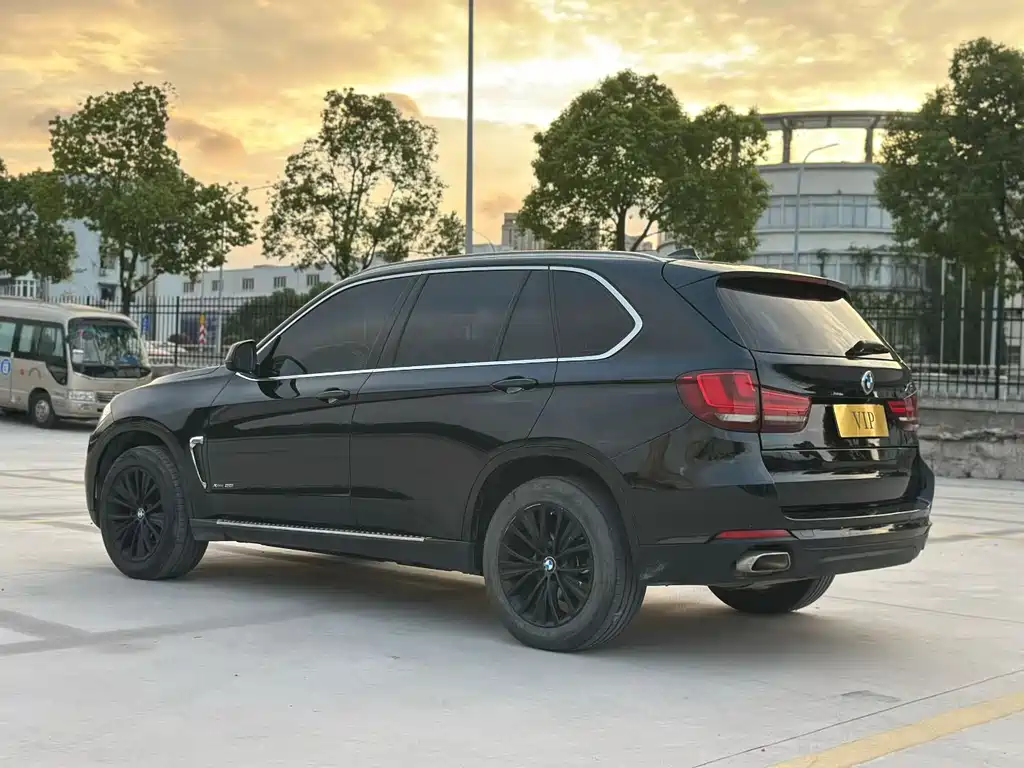 BMW X5 (Import) — миниатюра 7